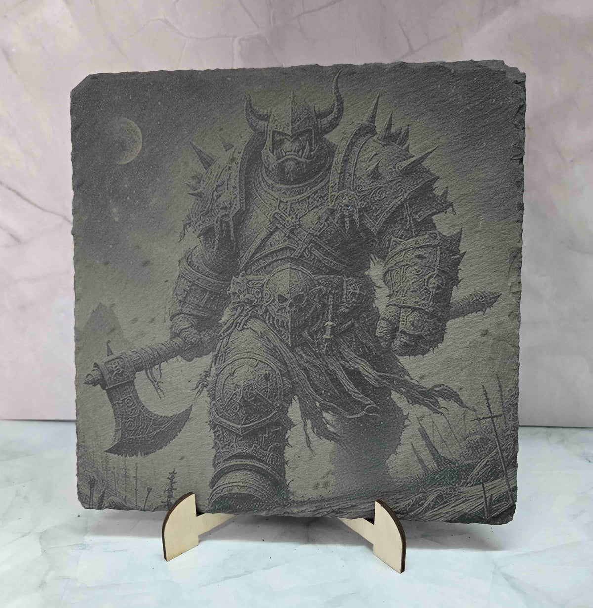 Гравирана вулканична плочка Ork, вдъхновена от WOW