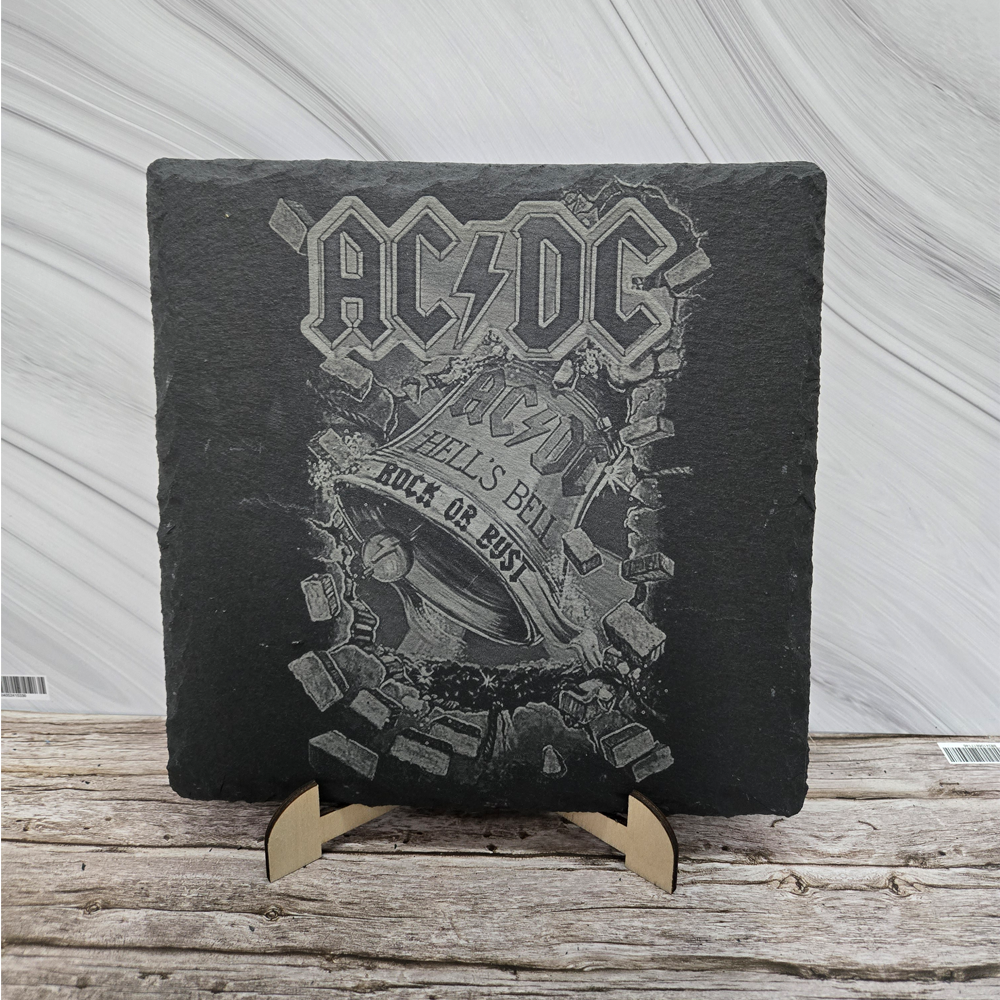 Гравирана вулканична плочка вдъхновена от AC/DC 2